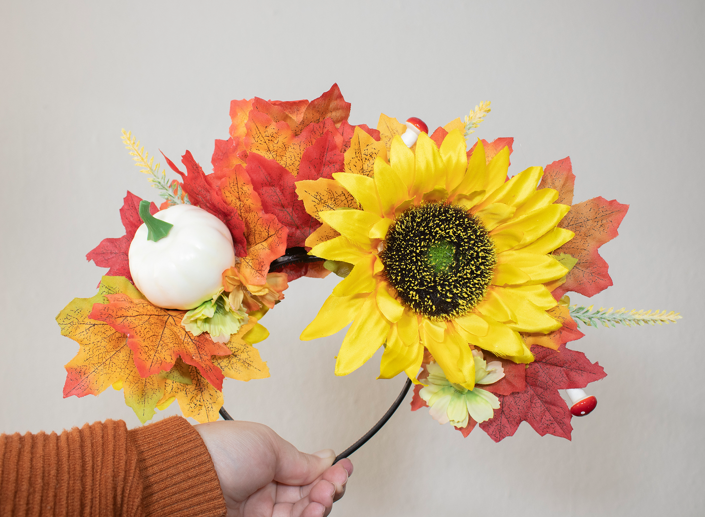 Enchanted Fall - Haarband in Herfst Thema met Lampjes | Handgemaakte Haaraccessoire voor Magische en Elegante stijlen | by Odette Design